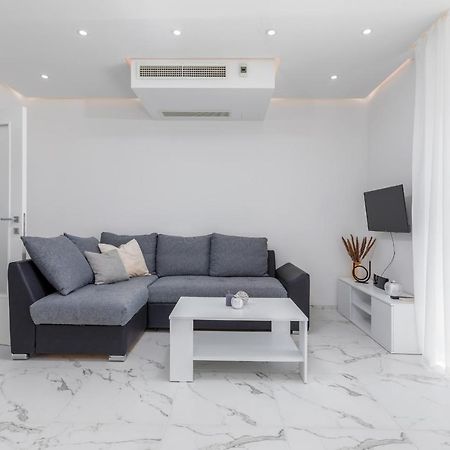 Apartman Knezevic A Fažana Exterior foto