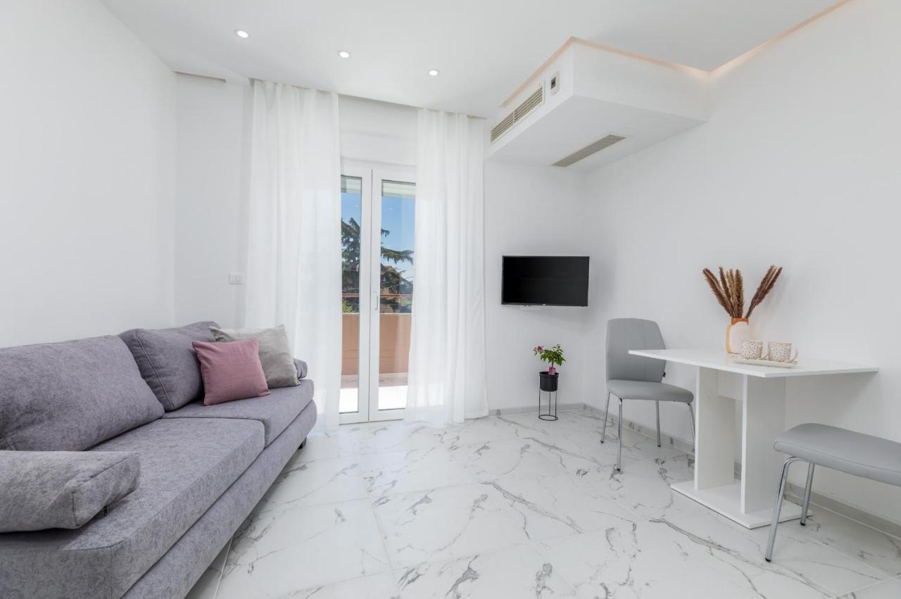 Apartman Knezevic A Fažana Exterior foto
