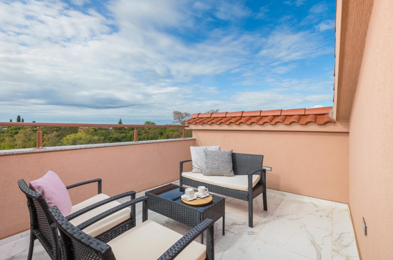 Apartman Knezevic A Fažana Exterior foto
